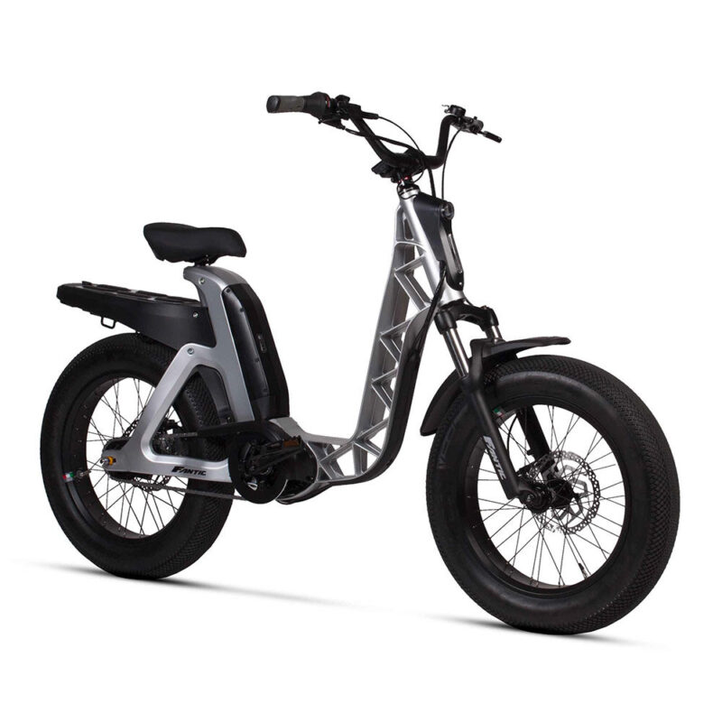 Alternative view of Fantic Issimo 25 Urban Silver – E-Bike Urbana Potente ed Elegante