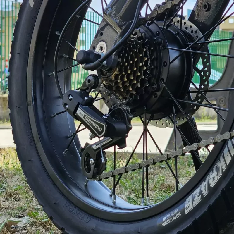 Alternative view of Fat Bike Elettrica Tornado V1.0 250W con Batteria Integrata – Potente e Versatile