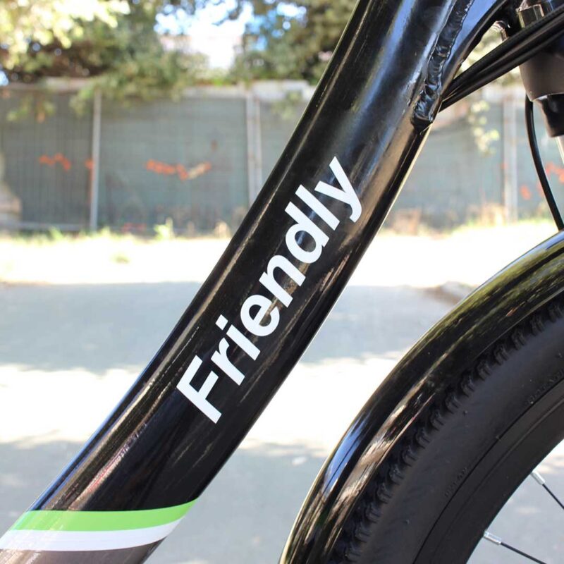 Alternative view of City Bike Elettrica Friendly V3.2 – Comfort e Stile per la Città