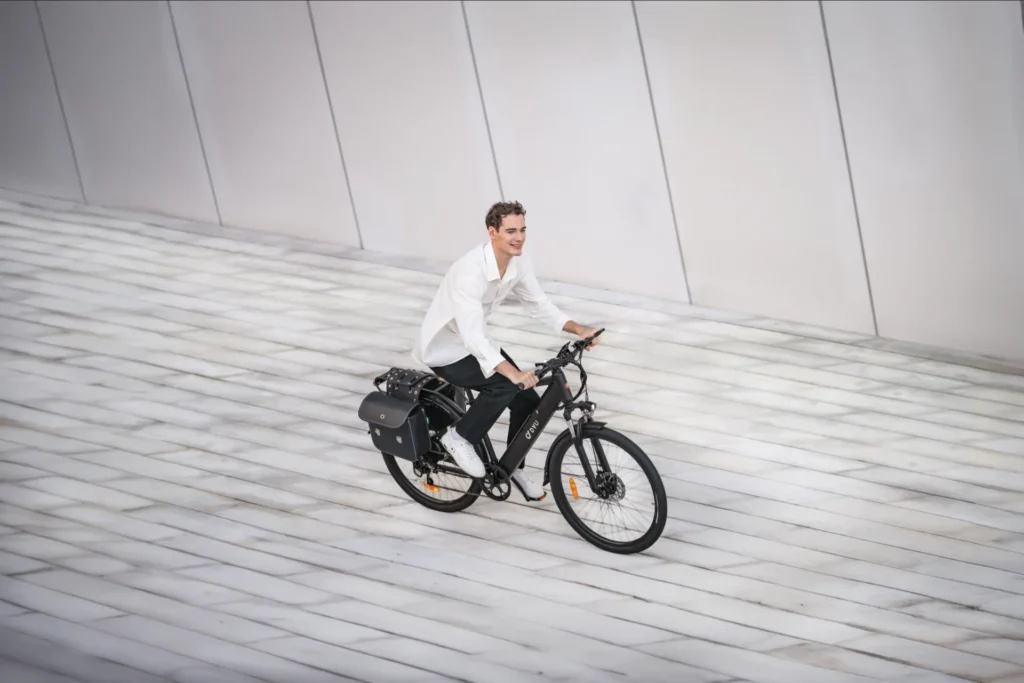 Recensione DYU C5: la verità dopo 30 giorni di guida in città (2026) 1